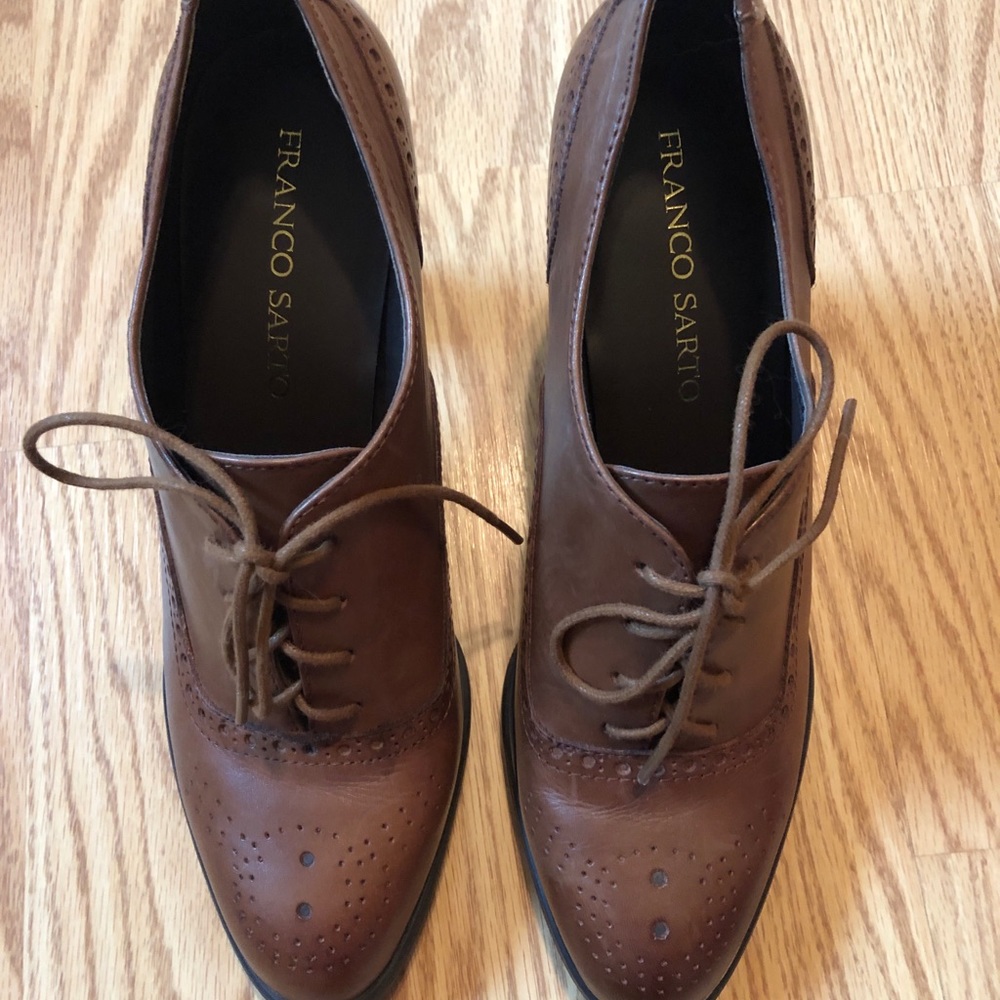 NWOT Franco Sarto Heeled Oxford, size 9.5